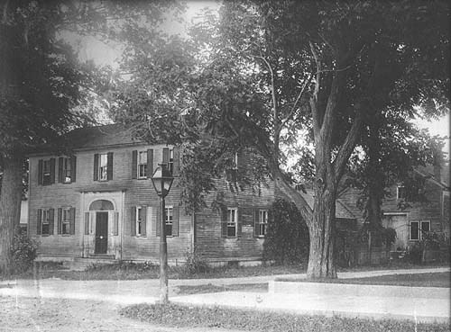 Moses Mason House, circa 1905.jpg